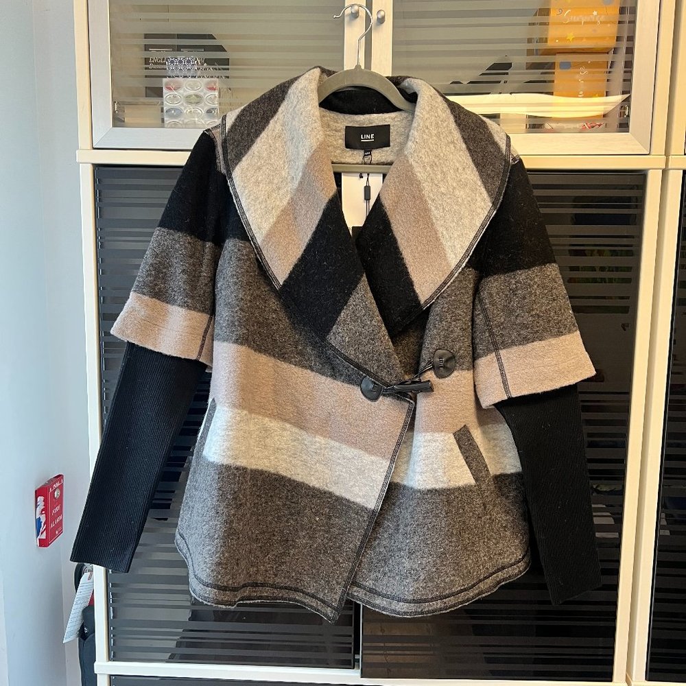 Line Knit wear. Wool coat
